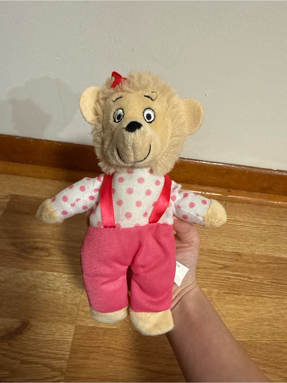 PBS Kids The Berenstain Bears Sister Bear Plush Stuffed Animal Toy 9”